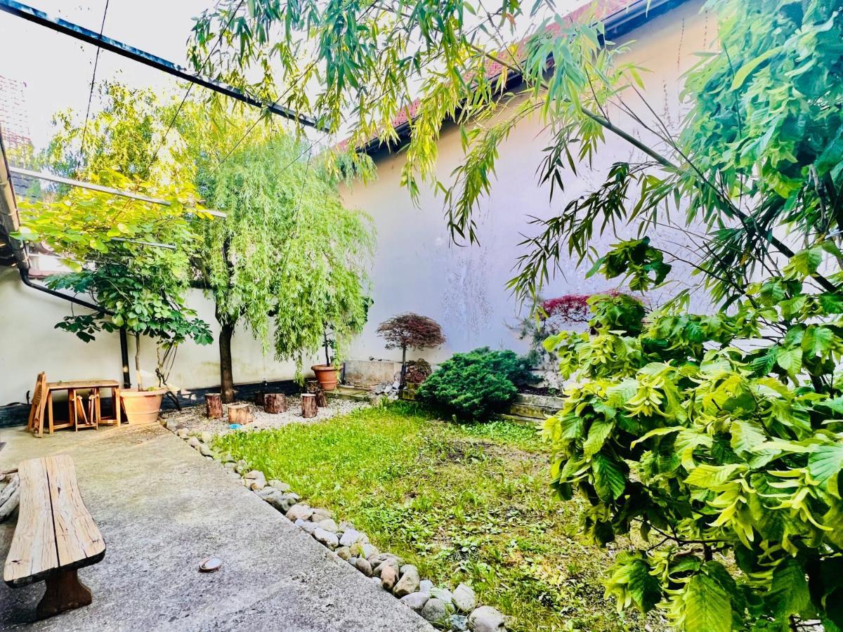 Sunny App Lägenhet Ljubljana Exteriör bild